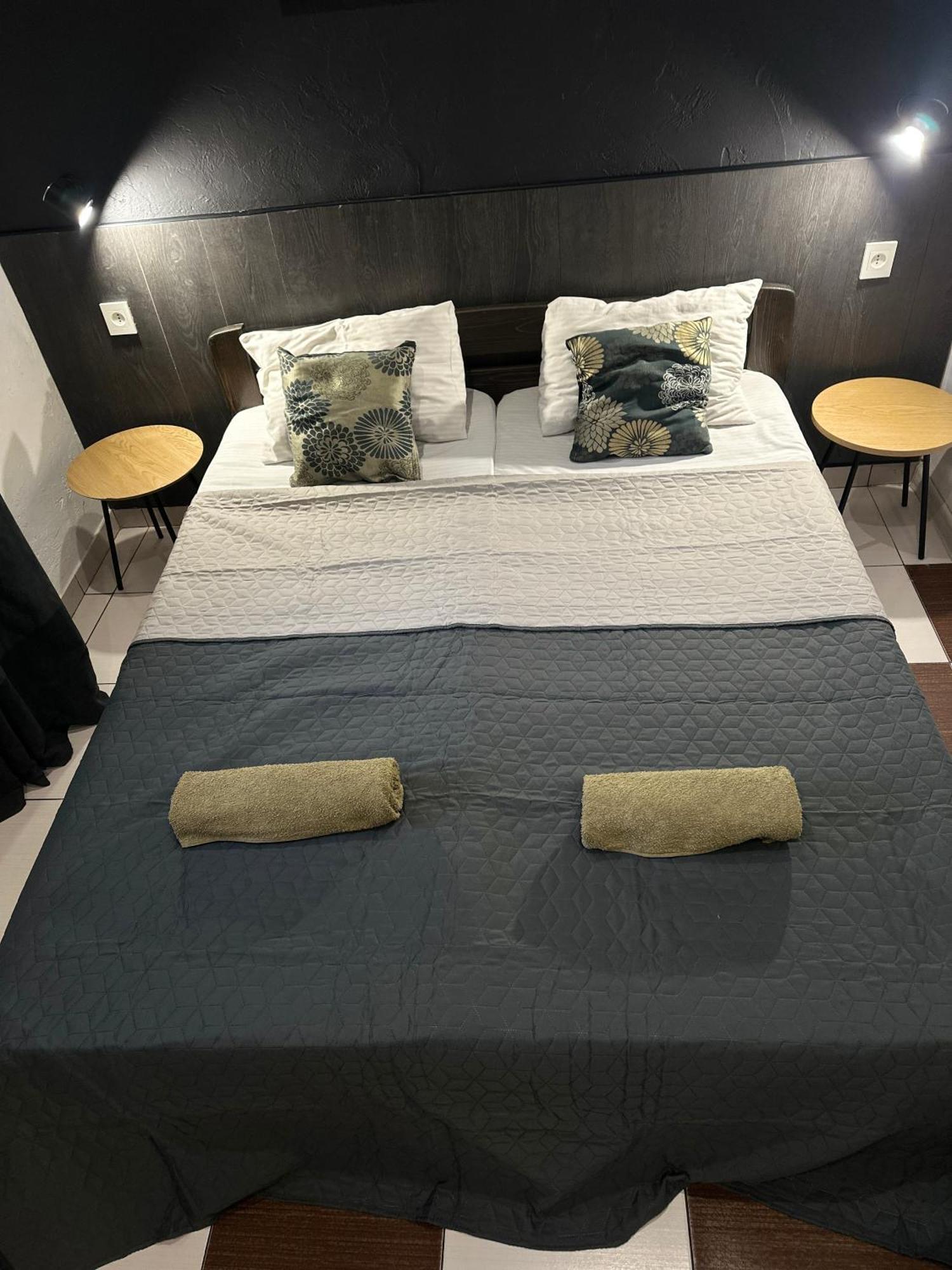 Le Reve City Hostel オデッサ エクステリア 写真